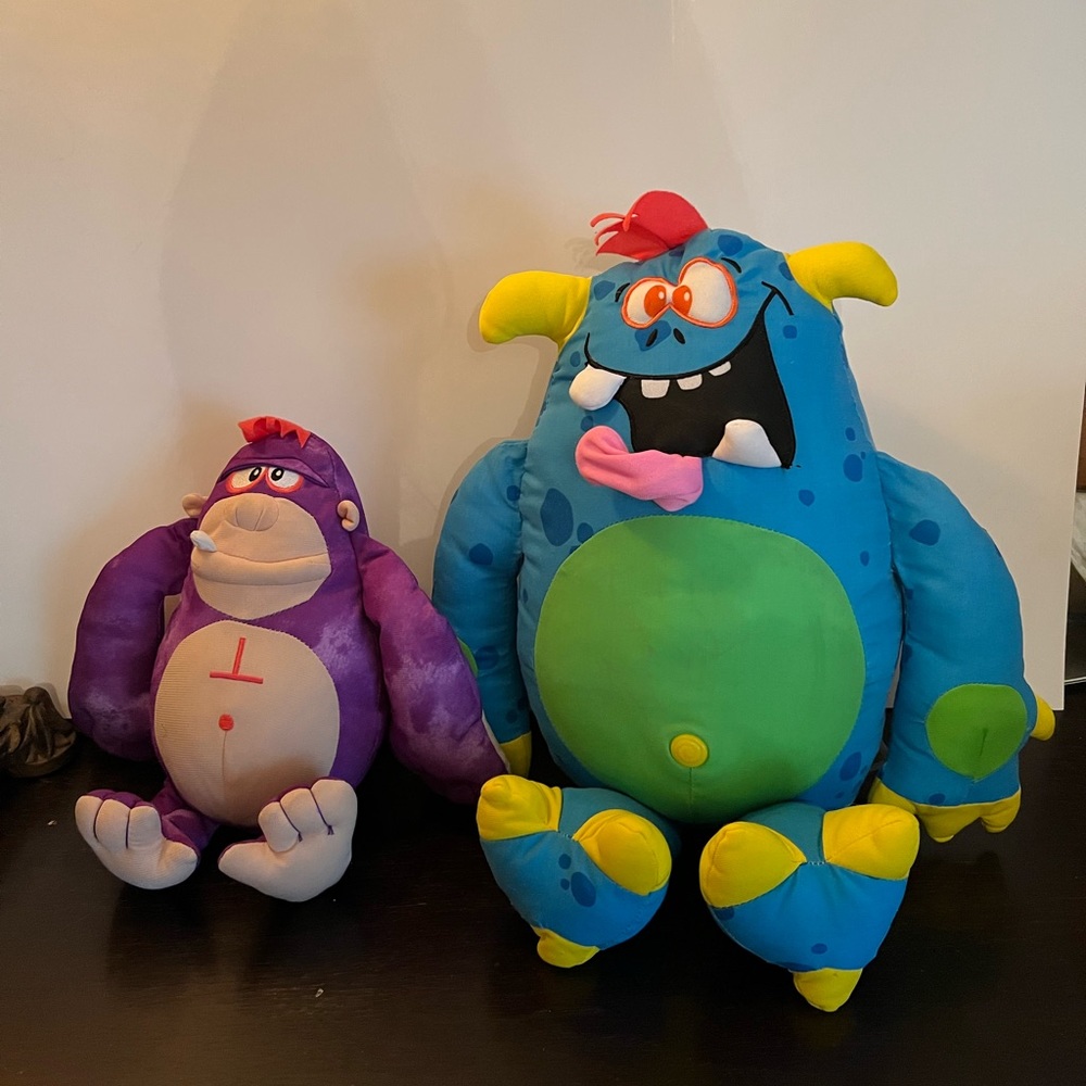 Doodle Monster and Doodle Dude write on washable stuffed toys